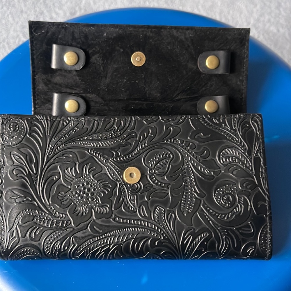 Tri gold jewelry travel/ storage ‘wallet’ perfect condition